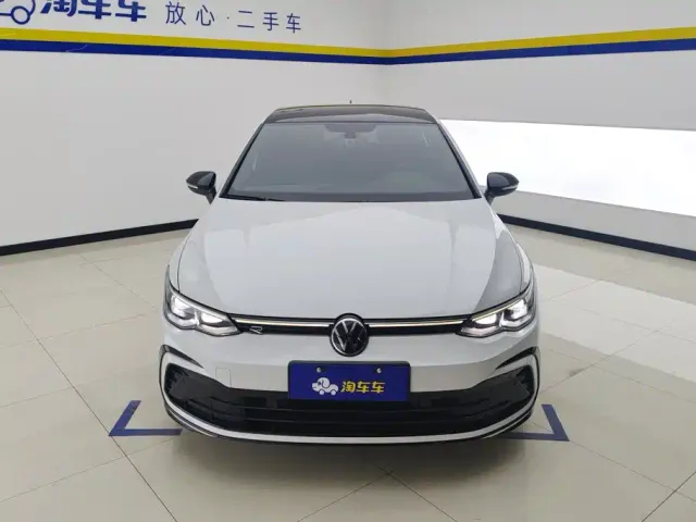Volkswagen Golf — Фото автомобиля 2