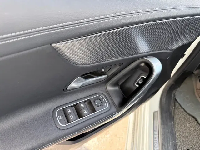 Mercedes-Benz A-Class — Фото автомобиля 10