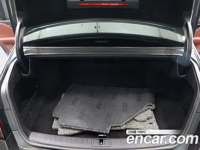 Genesis G90 Бензин 3.5 Turbo 2WD — Фото автомобиля 5