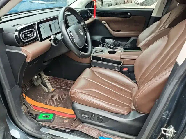 Leapmotor C11 — Фото автомобиля 14