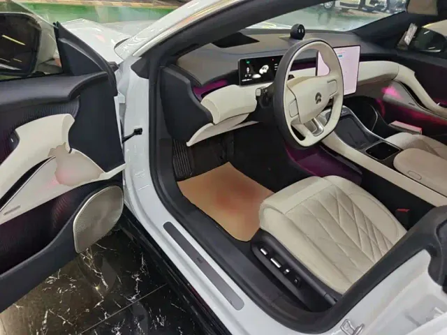 Nio ET5 Touring — Фото автомобиля 15