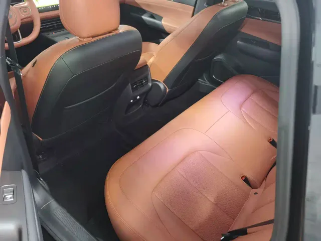 Wuling Starlight — Фото автомобиля 4
