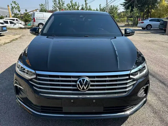 Volkswagen Lavida — Фото автомобиля 2