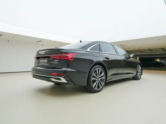 Audi A6L — Фото автомобиля 5