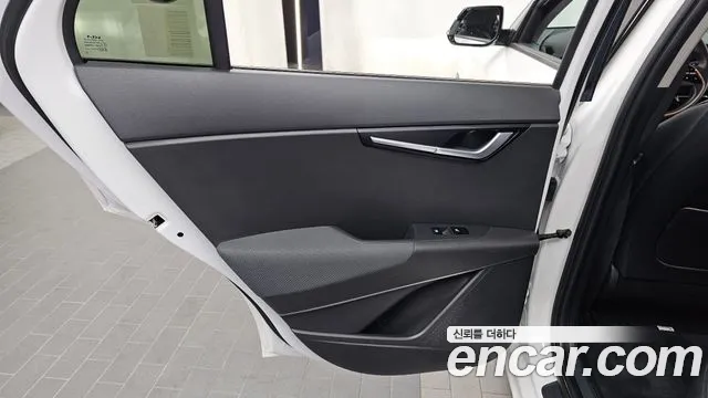 Kia Niro New — Фото автомобиля 14