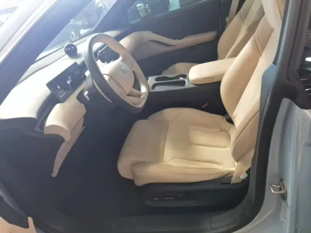 Nio ET5 Touring — Фото автомобиля 14