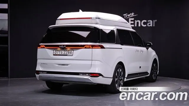 Kia Carnival Generation 4 — Фото автомобиля 2