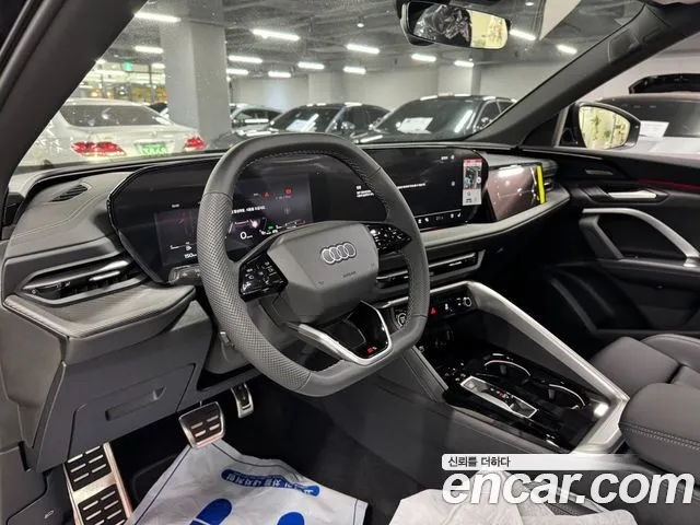 Audi Q5 40 TDI quattro S Line Black Edition — Фото автомобиля 10