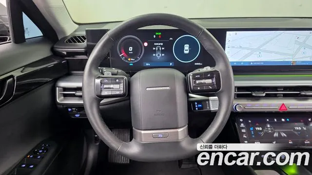Hyundai Grandeur GN7 — Фото автомобиля 13