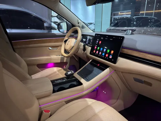 Aito M7 — Фото автомобиля 5