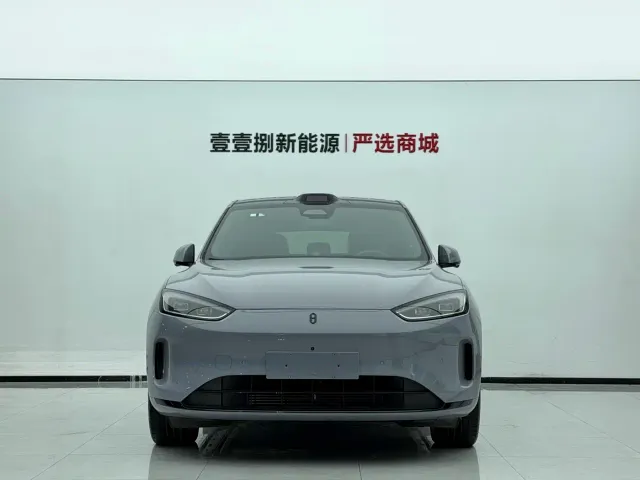 Aito M5 — Фото автомобиля 2
