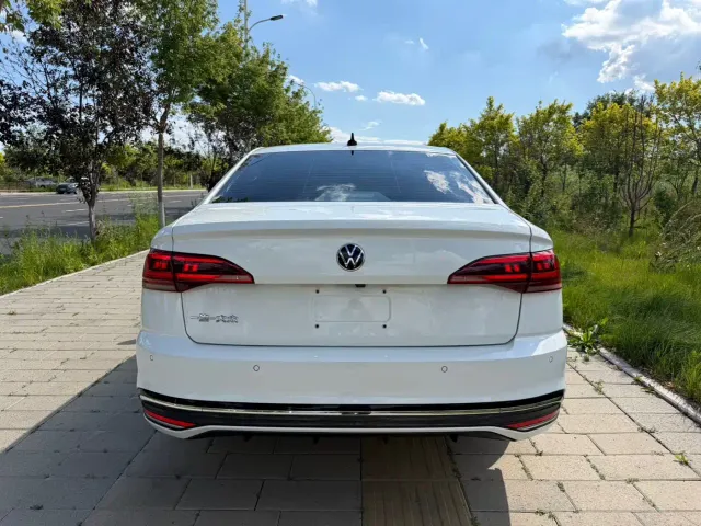 Volkswagen Bora — Фото автомобиля 8