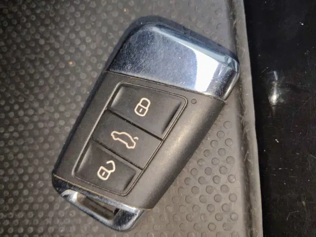 Volkswagen Passat — Фото автомобиля 9