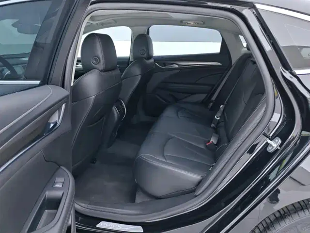 Buick LaCrosse — Фото автомобиля 11