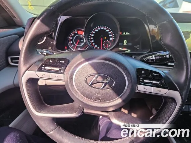 Hyundai Avante — Фото автомобиля 16