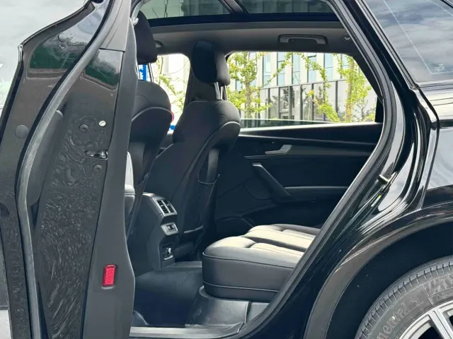 Audi Q5L — Фото автомобиля 13