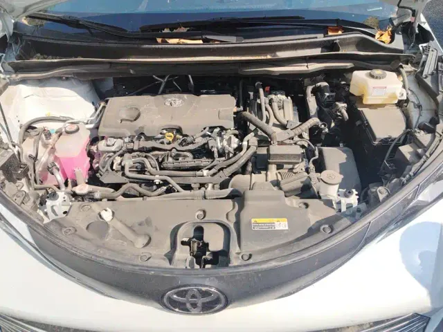 Toyota Sienna — Фото автомобиля 10