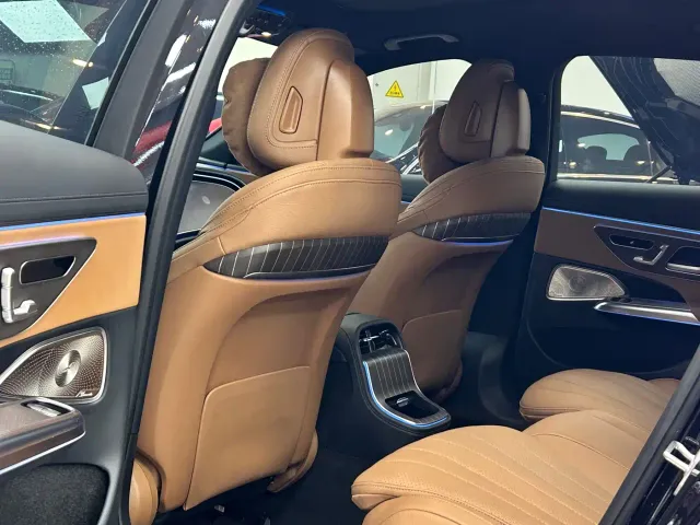 Mercedes-Benz E-Class — Фото автомобиля 9
