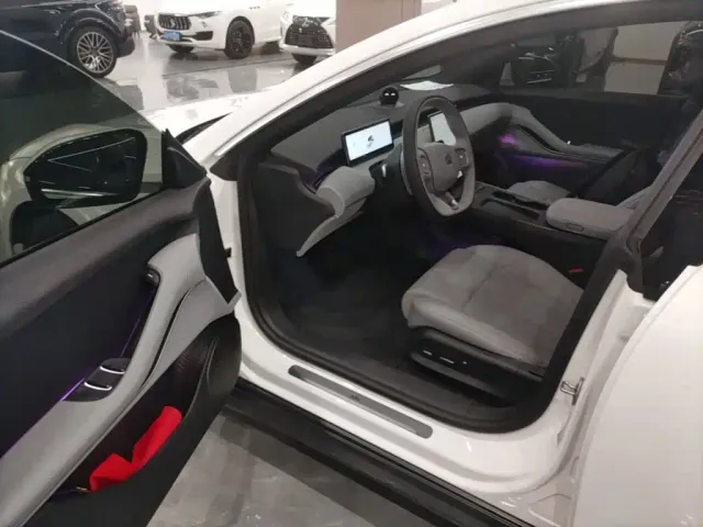Nio ET5 Touring — Фото автомобиля 15