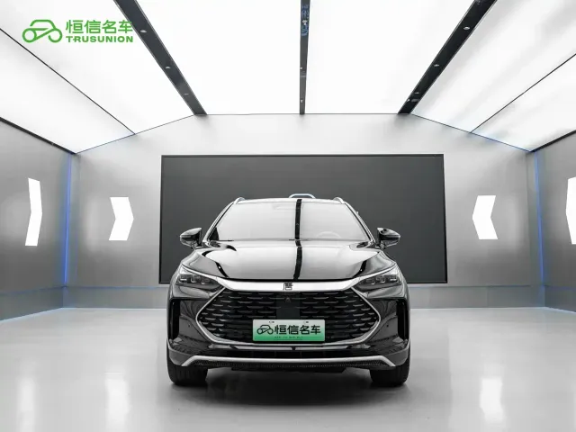 BYD Tang — Фото автомобиля 2