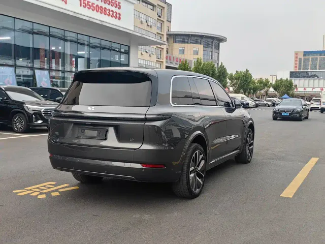 Li Auto L9 — Фото автомобиля 5