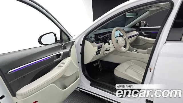 Hyundai Sonata — Фото автомобиля 10