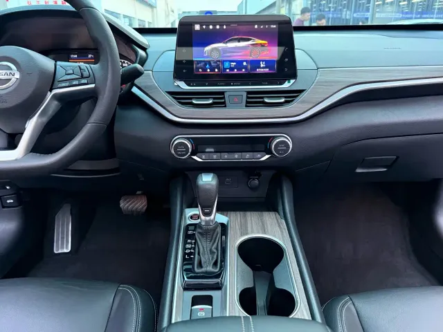 Nissan Teana — Фото автомобиля 7