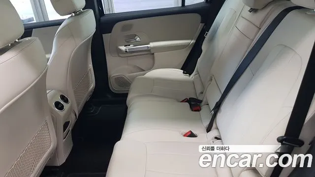Mercedes-Benz EQB X243 — Фото автомобиля 10