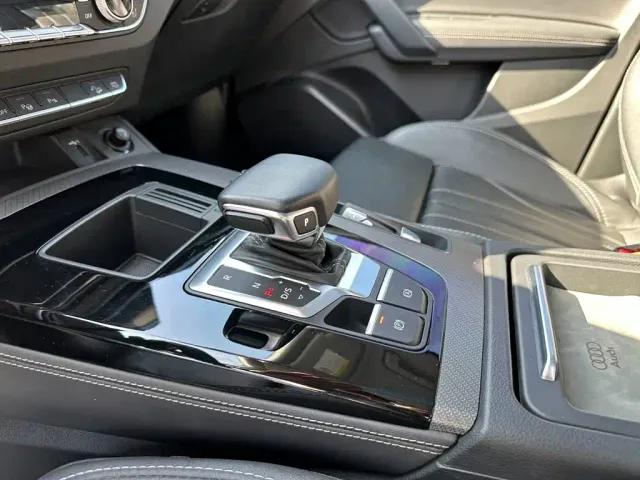 Audi Q5L — Фото автомобиля 13