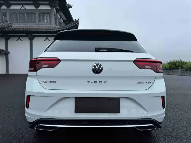 Volkswagen T-Roc — Фото автомобиля 5