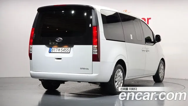 Hyundai Staria — Фото автомобиля 2