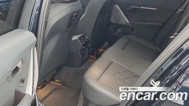 BMW 5 Series G60 — Фото автомобиля 11