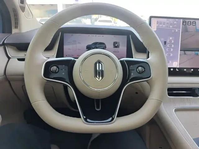 Shangjie SUV — Фото автомобиля 10