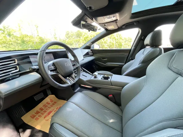 BYD Qin L — Фото автомобиля 8