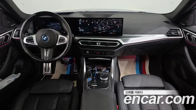 BMW i4 — Фото автомобиля 7
