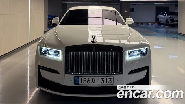 Rolls-Royce Ghost — Фото автомобиля 2