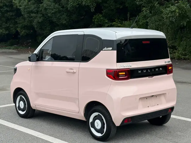 Wuling Hongguang Mini EV — Фото автомобиля 4