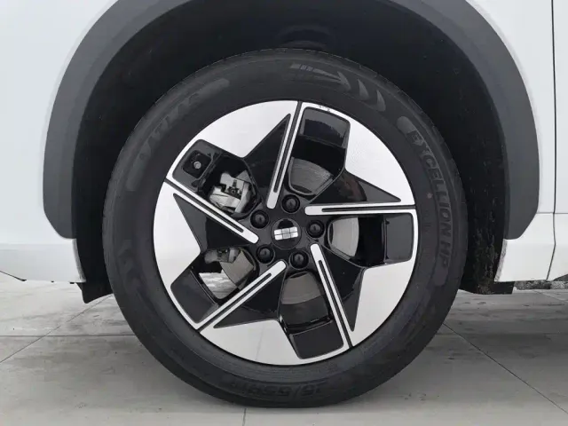 Geely Galaxy E5 — Фото автомобиля 17