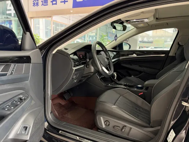 Volkswagen Passat — Фото автомобиля 5