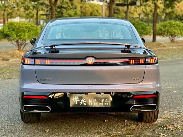 Changan Eado — Фото автомобиля 4