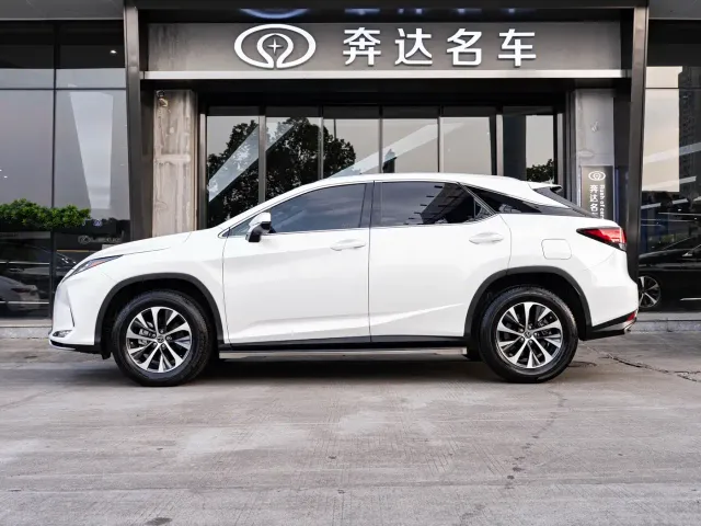Lexus RX — Фото автомобиля 4