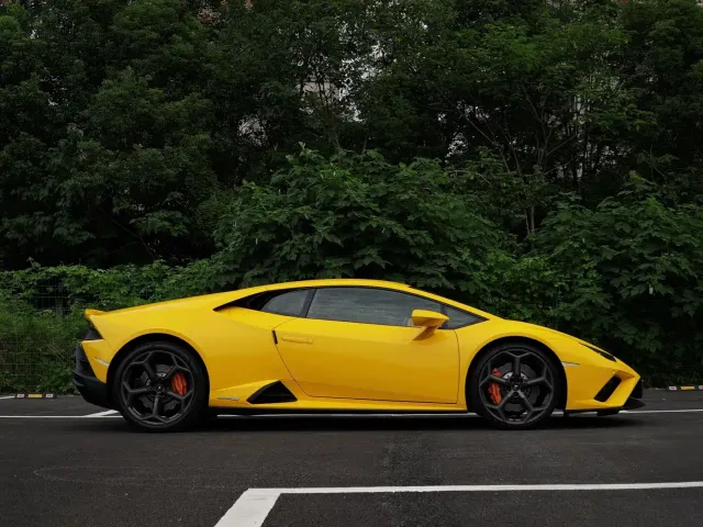 Lamborghini Huracan — Фото автомобиля 5
