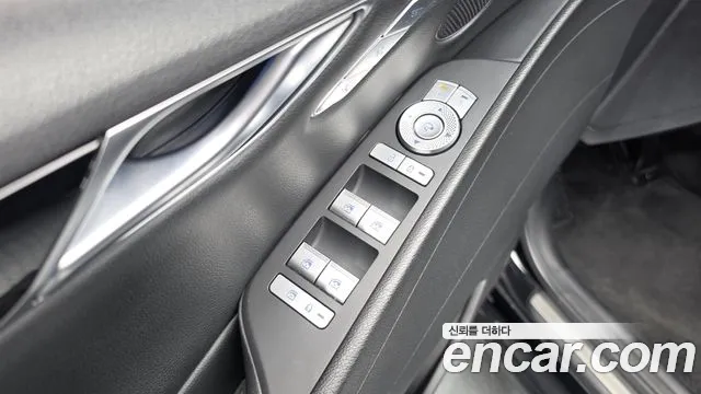 Genesis G80 RG3 — Фото автомобиля 30