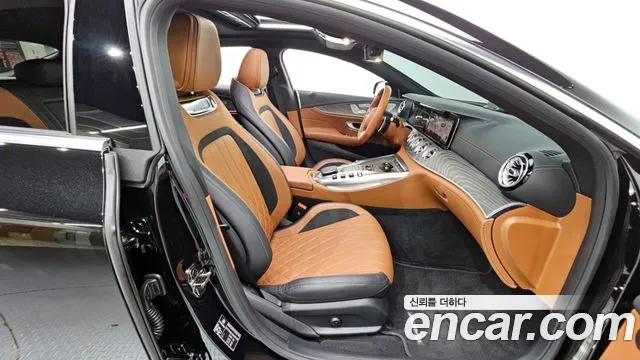 Mercedes-Benz AMG GT 4 двери 43 4MATIC+ — Фото автомобиля 22