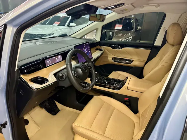 GAC Trumpchi E8 — Фото автомобиля 7