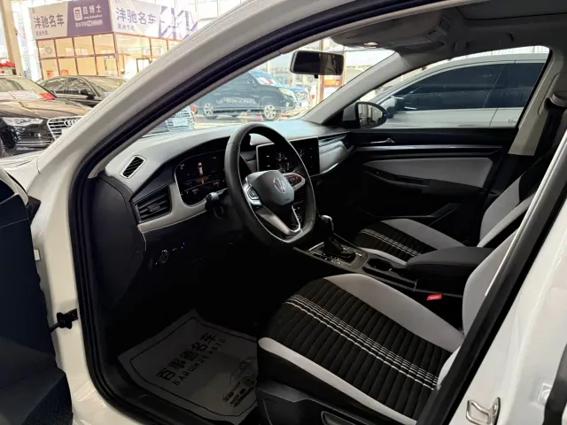 Volkswagen Bora 2023 1.5L Auto Free Ride Limited Edition — Фото автомобиля 4