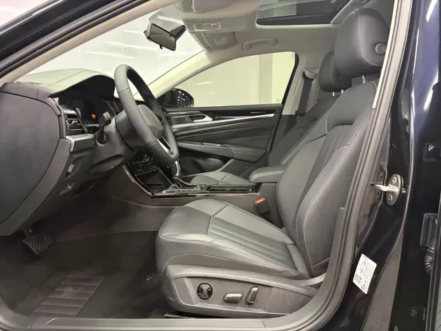Volkswagen Passat — Фото автомобиля 4