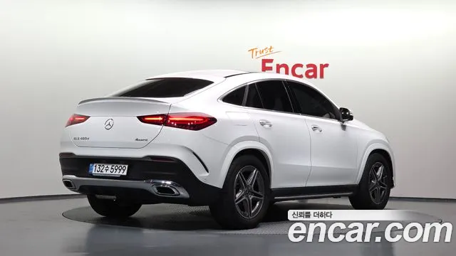Mercedes-Benz GLE-Class — Фото автомобиля 2