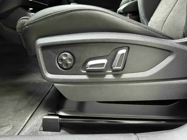 Audi Q5L Sportback — Фото автомобиля 11