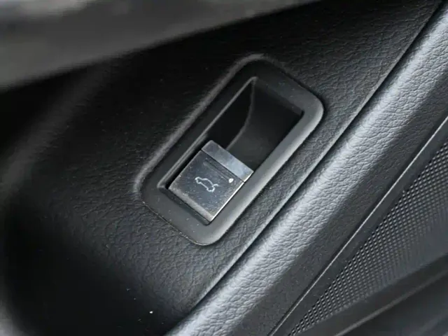 Audi A8 — Фото автомобиля 24